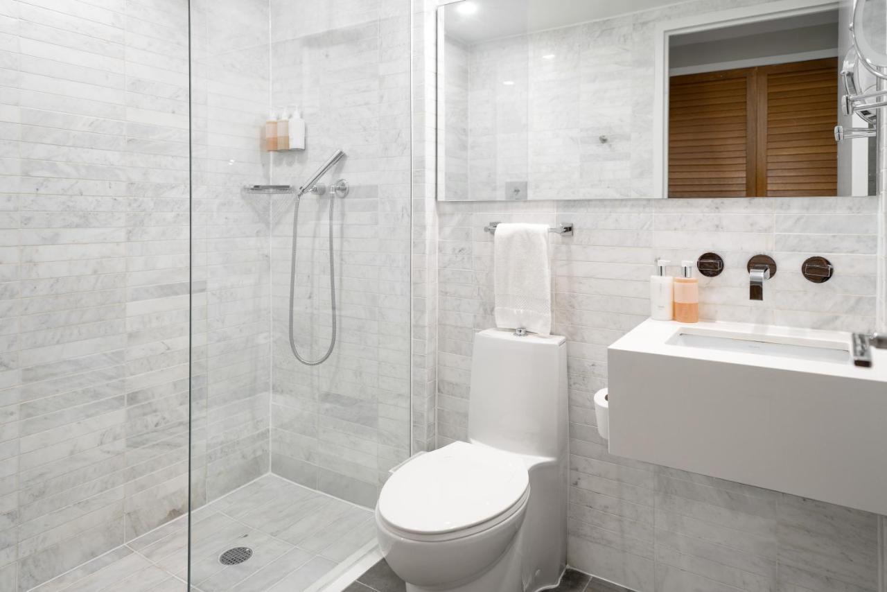 Quarto Superior com Cama King-size e Varanda