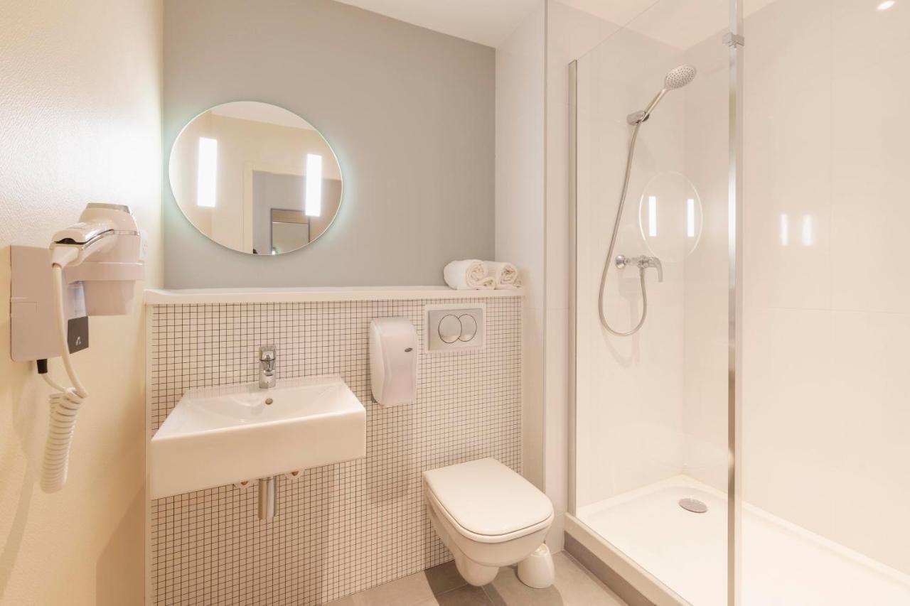 Chambre Familiale avec 1 Lit Double et 1 Lit Simple