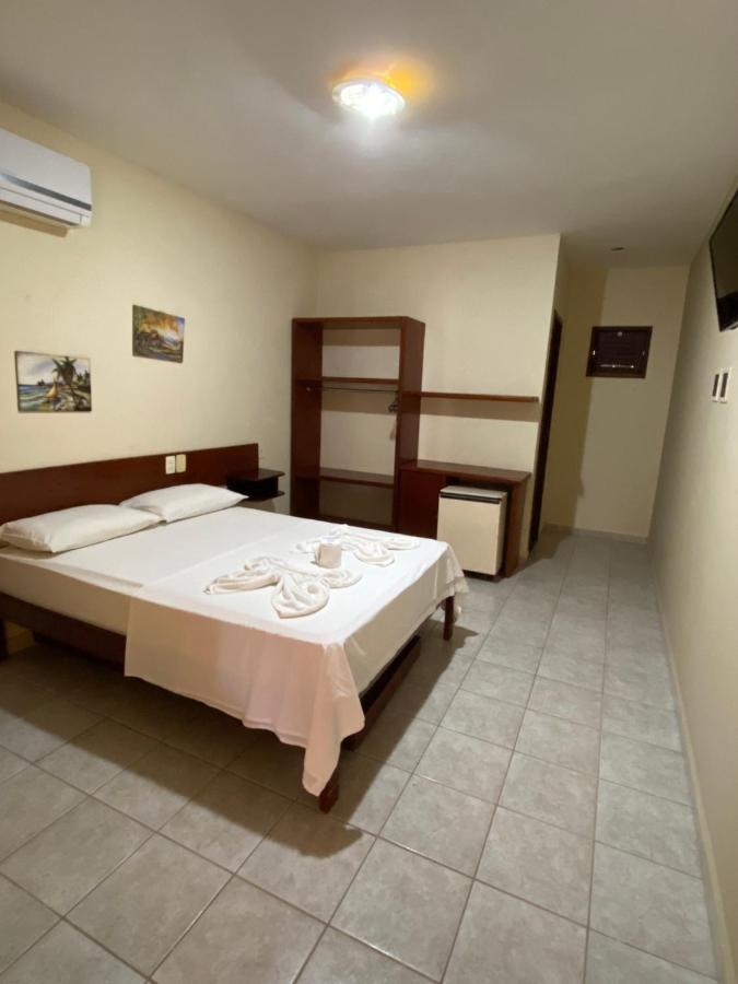 Quarto com Cama de Casal ou 2 de Solteiro