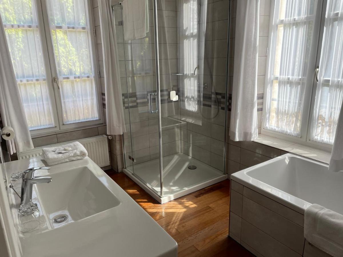 Chambre Double ou Lits Jumeaux