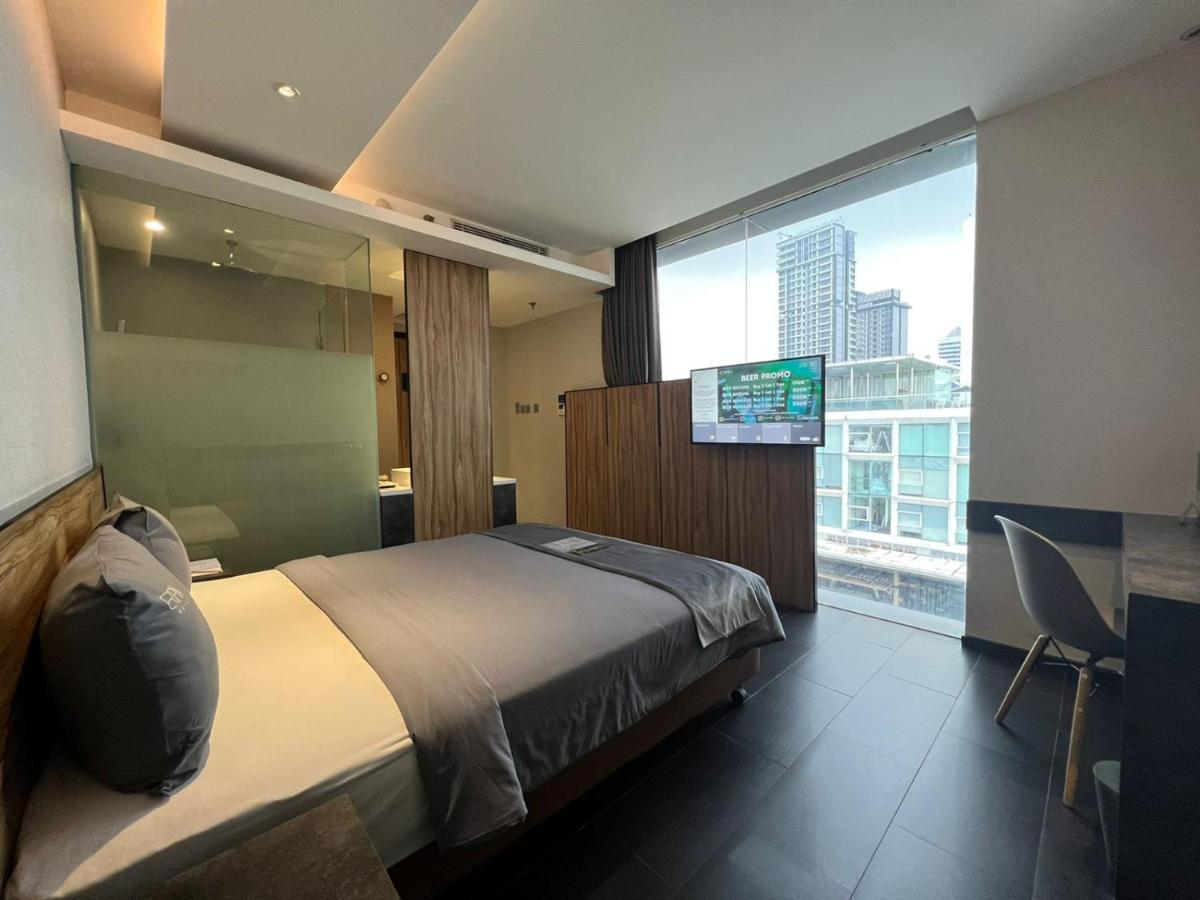 Deluxe Kamer met Queensize Bed en Uitzicht op de Stad