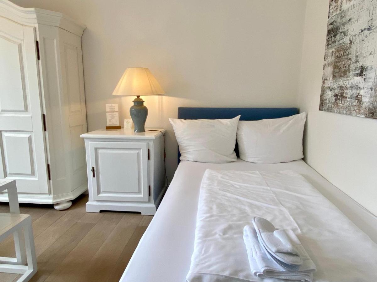 Single Room Balcony,1299617911:JPEG