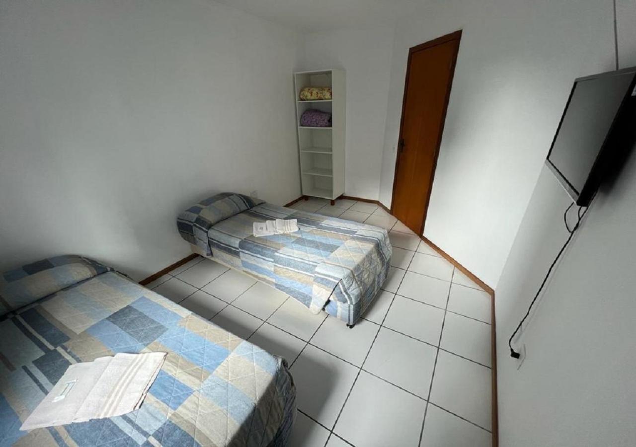 Quarto Duplo com Banheiro Compartilhado