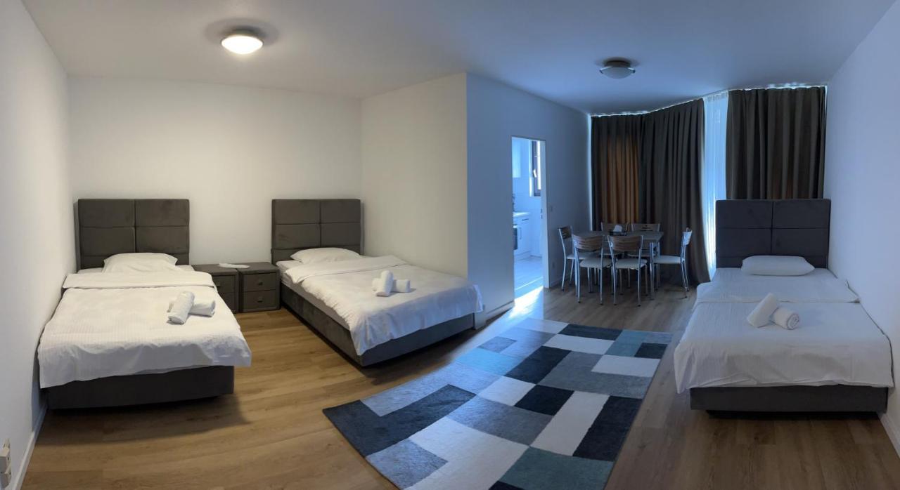 Deluxe Suite,1607694865:JPEG