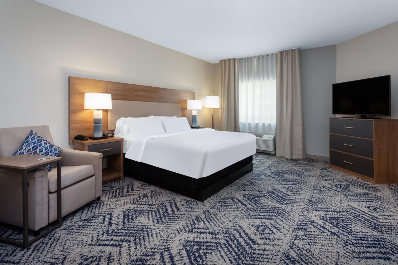 One-Bedroom King Suite,1448874325:JPEG