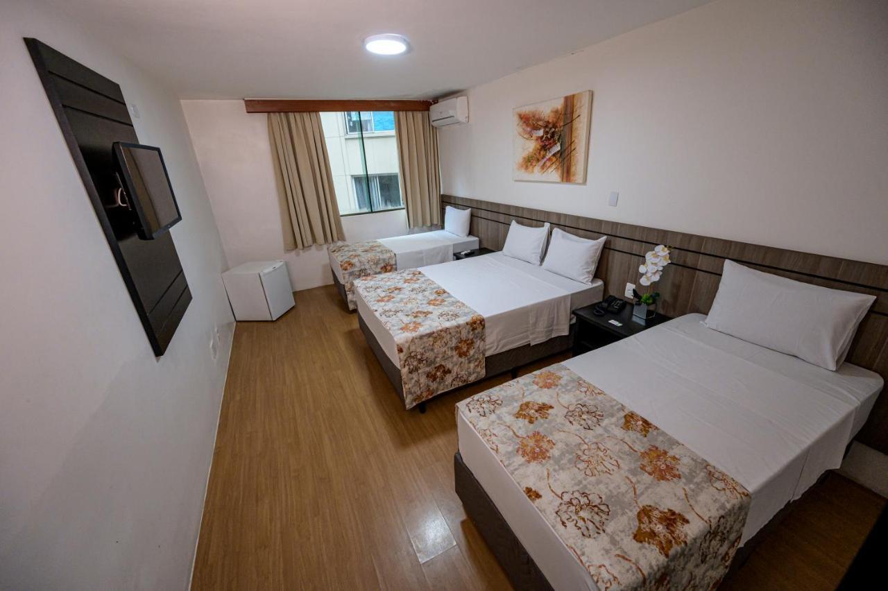 Quarto Quádruplo Standard