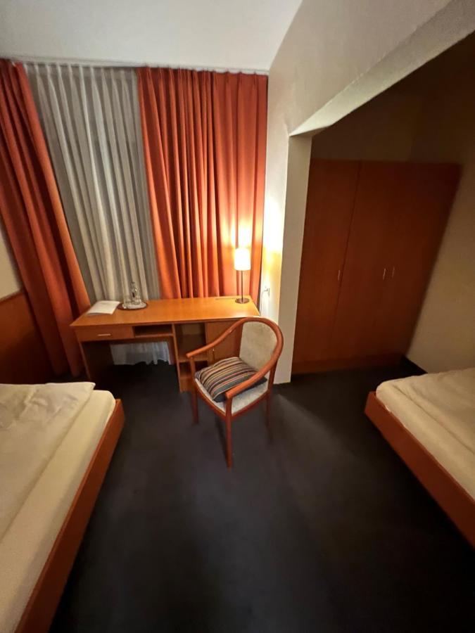 Economy Dreibettzimmer