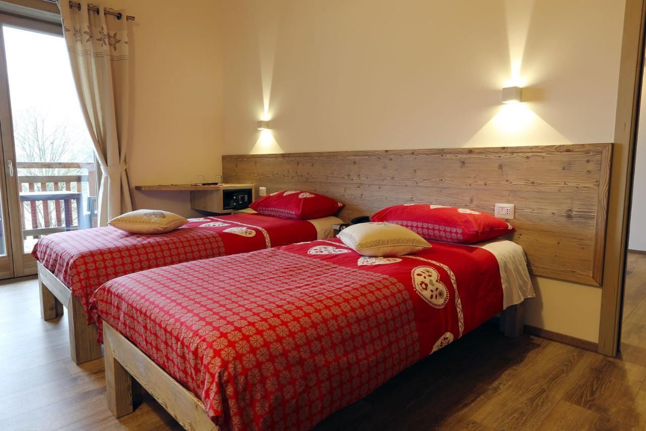 Camera Matrimoniale/Doppia con Letti Singoli