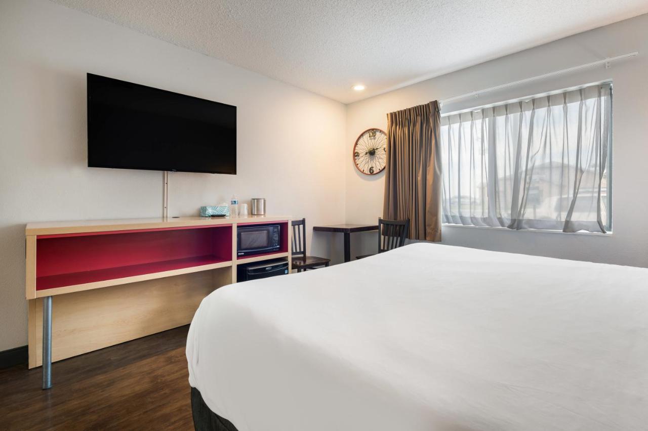 King Suite with Spa Bath