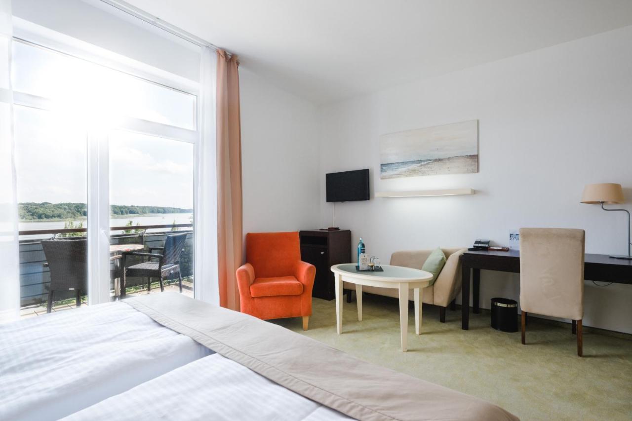 Superior Double Room with Lake View,747162584:JPEG