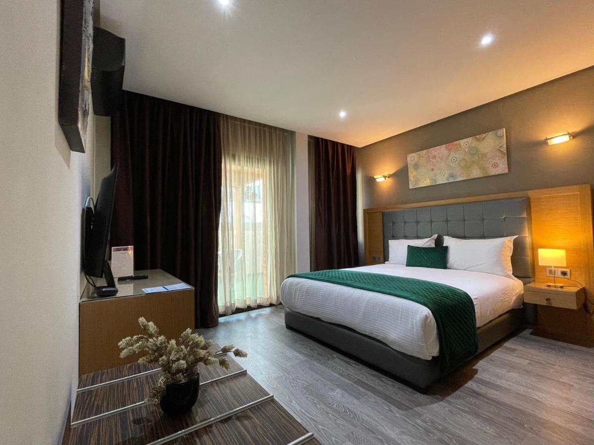 Quarto Duplo com Terraço
