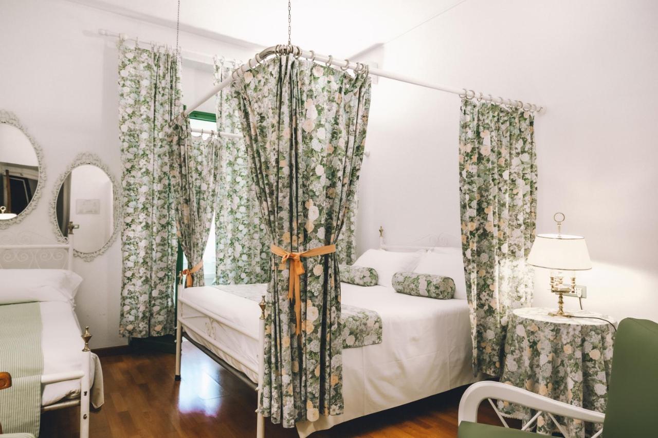 Triple Room,1566927674:JPEG
