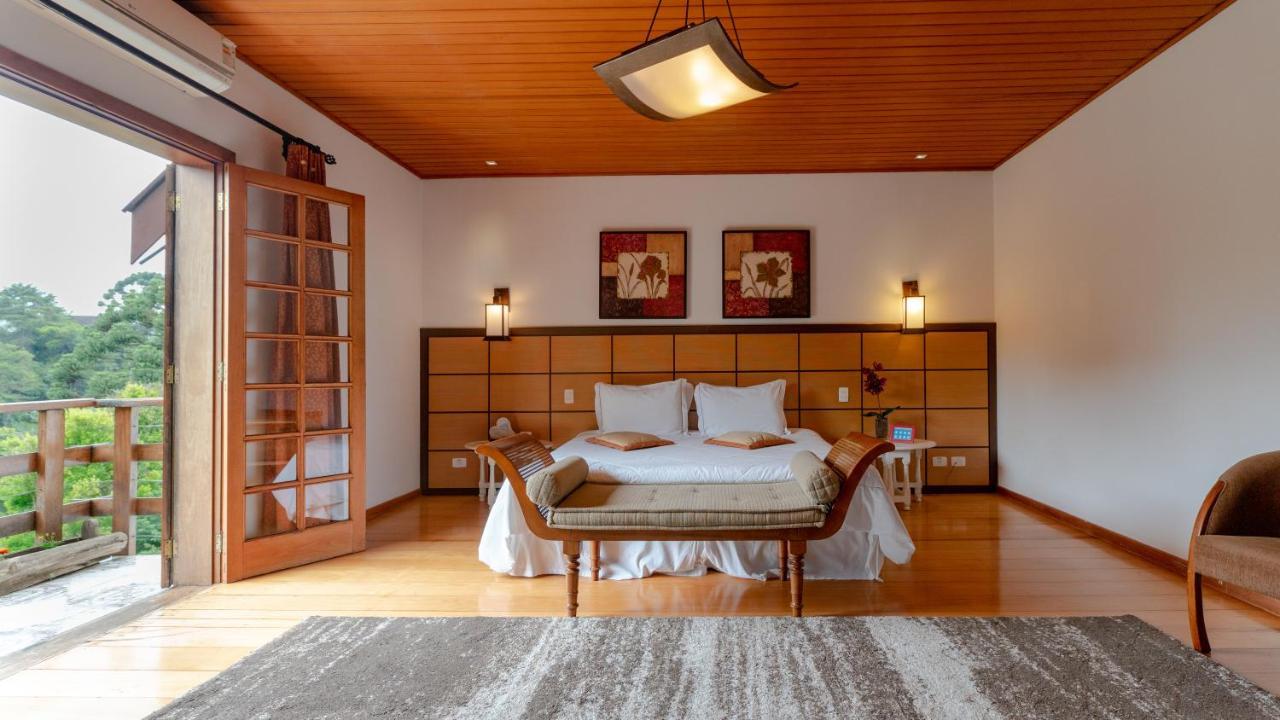 Suíte de 2 Quartos com Varanda