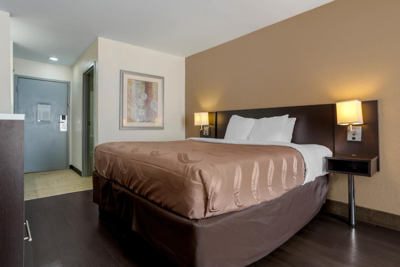 King Room - Upper Floor - Non-Smoking