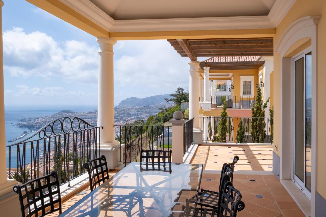 Villa com Piscina Privada