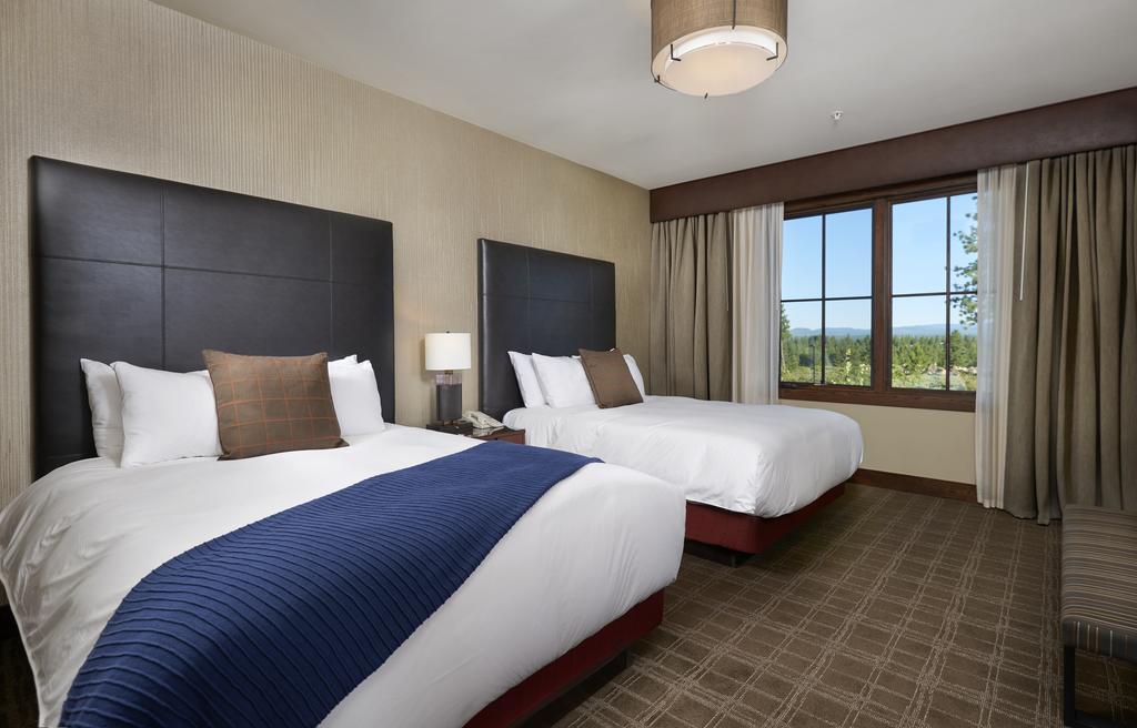 Junior Suite with Two Queen Beds with Southern View
