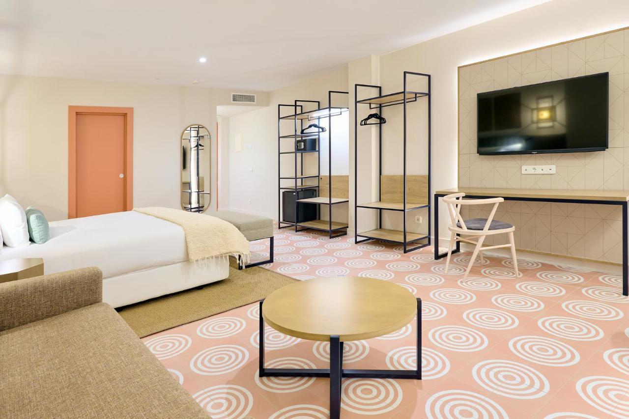 Junior Suite,1325991625:JPEG