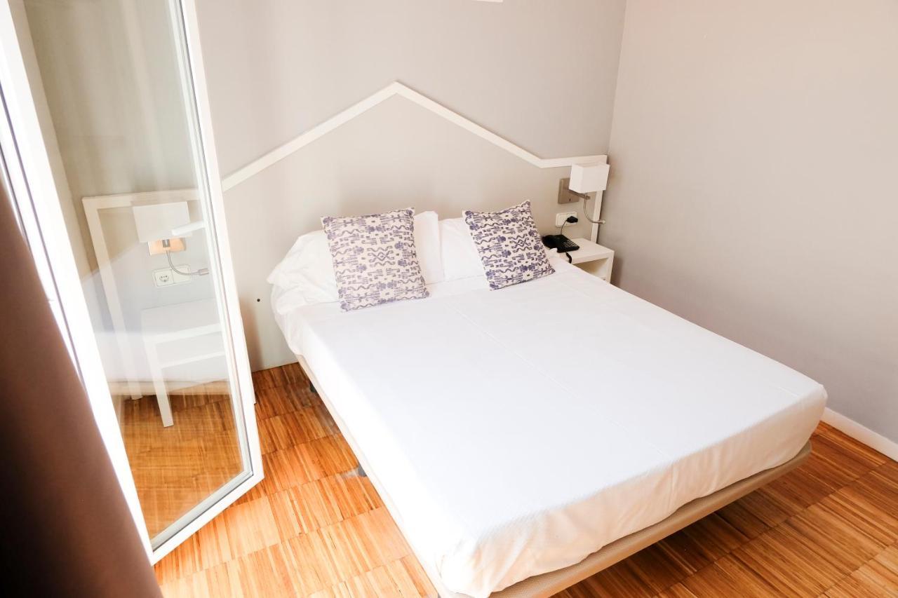 Double or Twin Room with Balcony,1588054796:JPEG