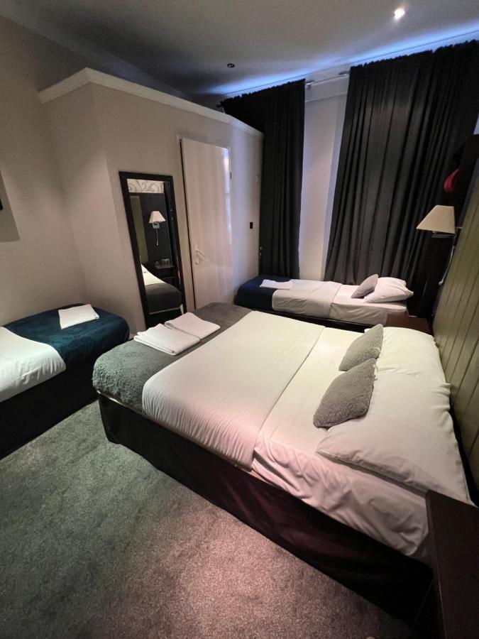 Executive Quadruple Room,1340340272:JPEG