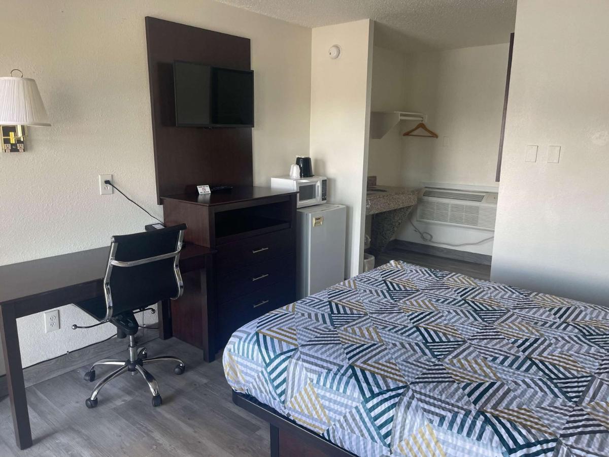 Double Room - Non-Smoking