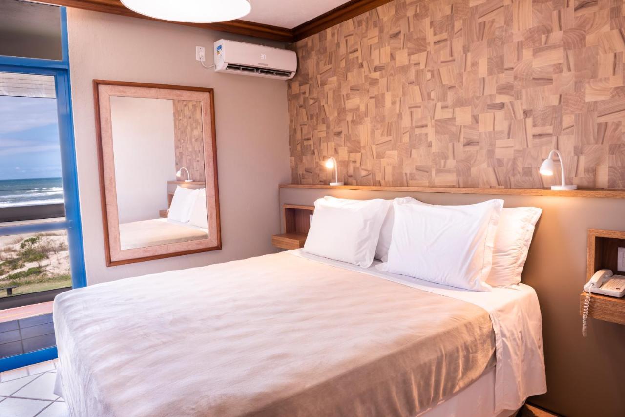 Quarto Duplo Deluxe com Varanda e Vista do Mar