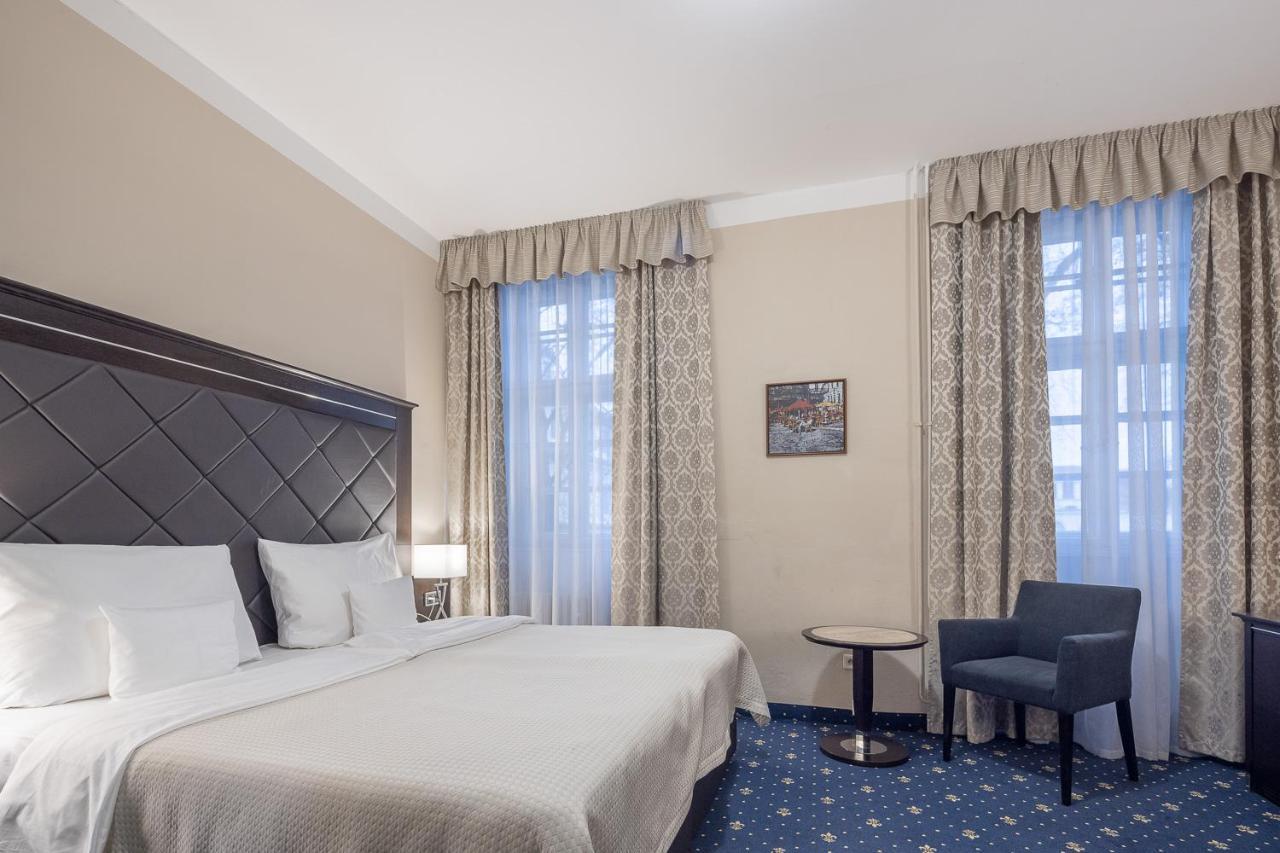 Quarto Duplo Deluxe com Cama Extra