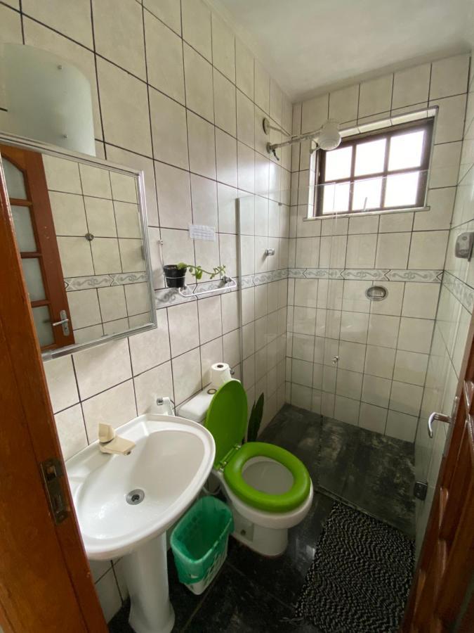 Quarto Duplo com Banheiro Compartilhado