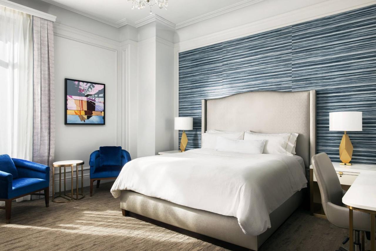 Traditional, Guest room, 1 King, Limited view, Landmark