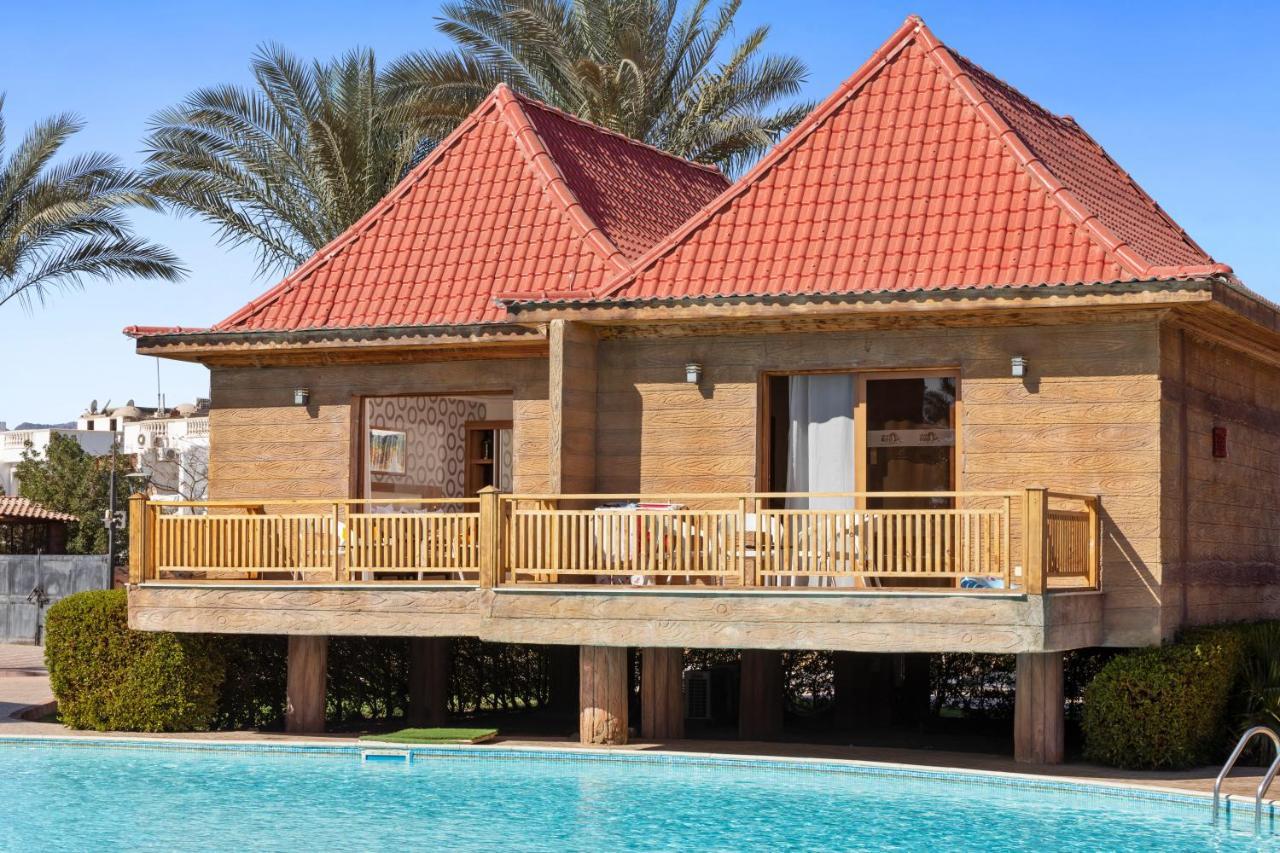 Jacuzzi Bungalow