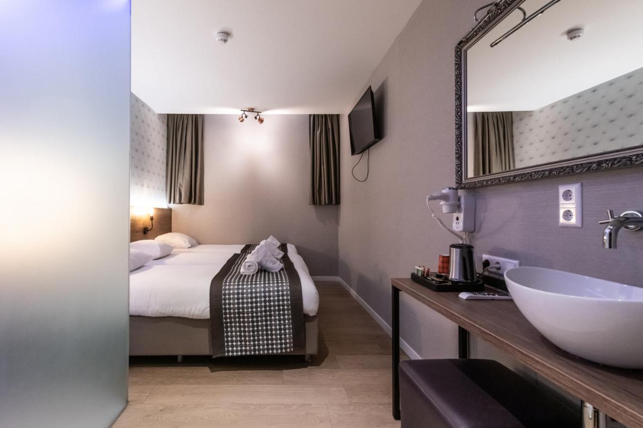 Souterrain Triple Room - no window