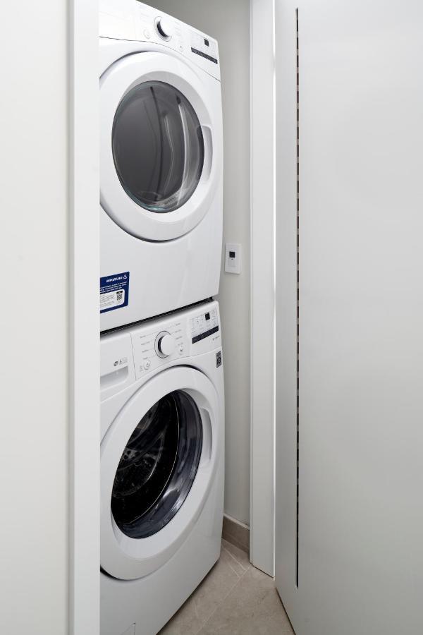 Studio,1352833069:JPEG