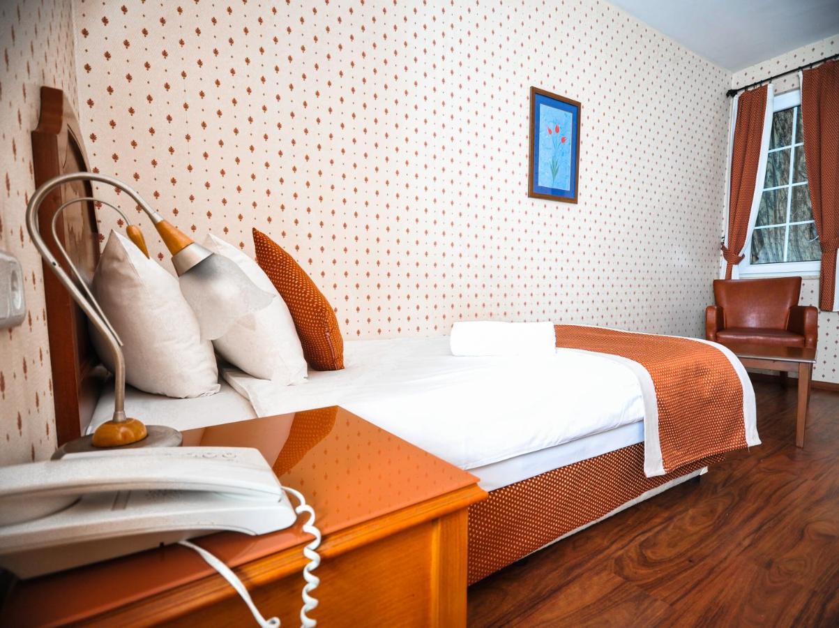 Standard Single Room,1580792909:JPEG