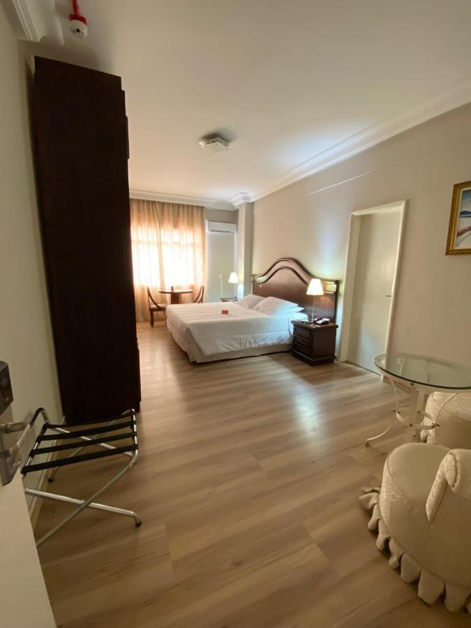 Queen Suite,1353035770:JPEG