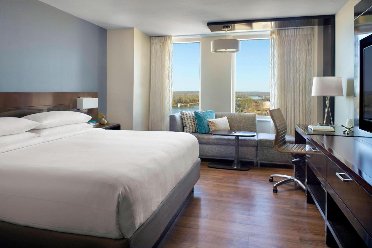 King or Double Room with City View