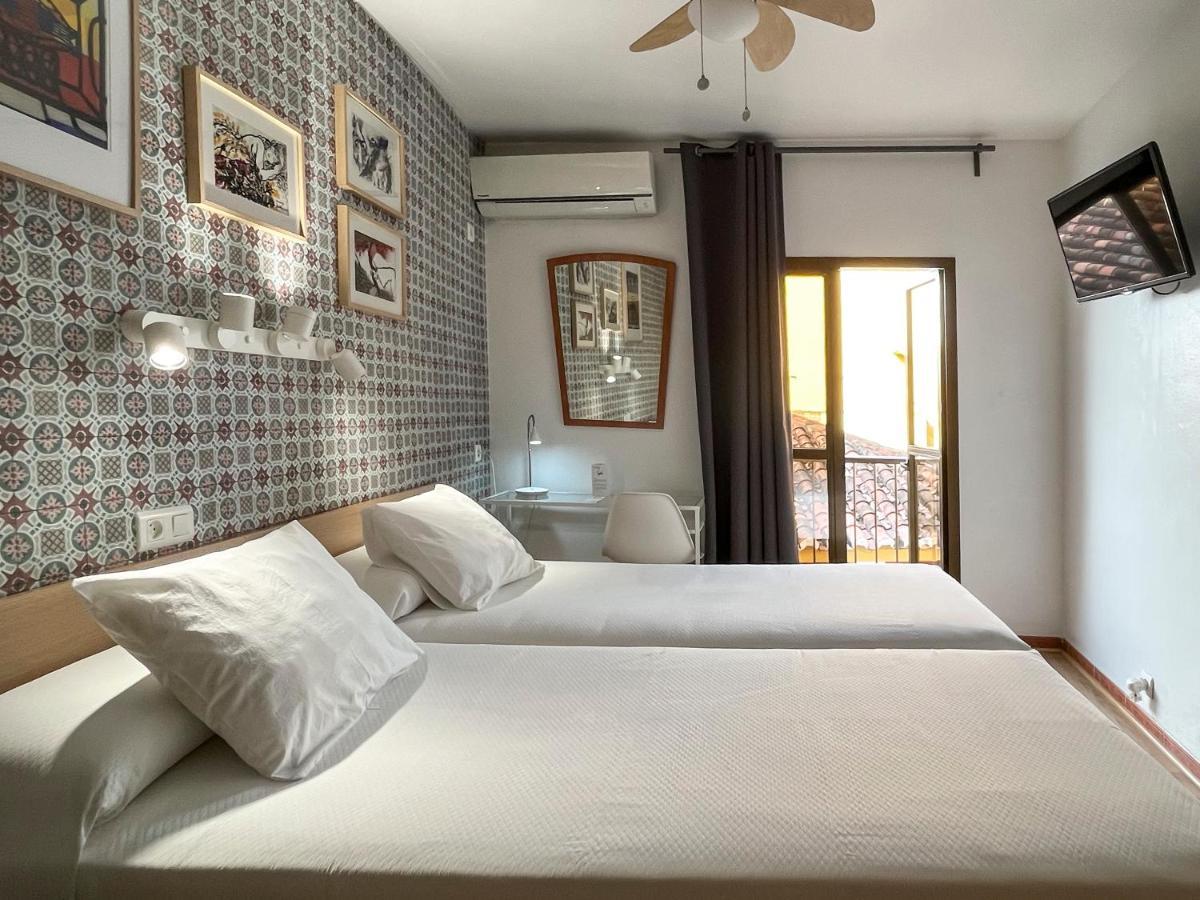 Zweibettzimmer mit Stadtblick