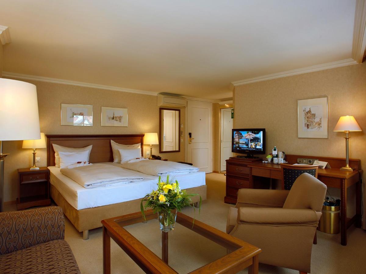 Deluxe Double Room,81126081:JPEG