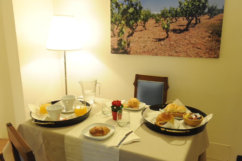 Due Camere Matrimoniali Comunicanti con 2 Bagni