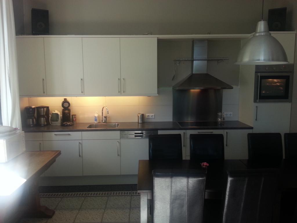 Tweepersoonskamer met Gedeelde Badkamer