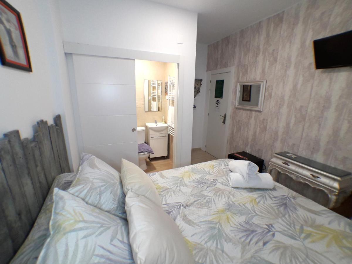 Double Room,1364186162:JPEG