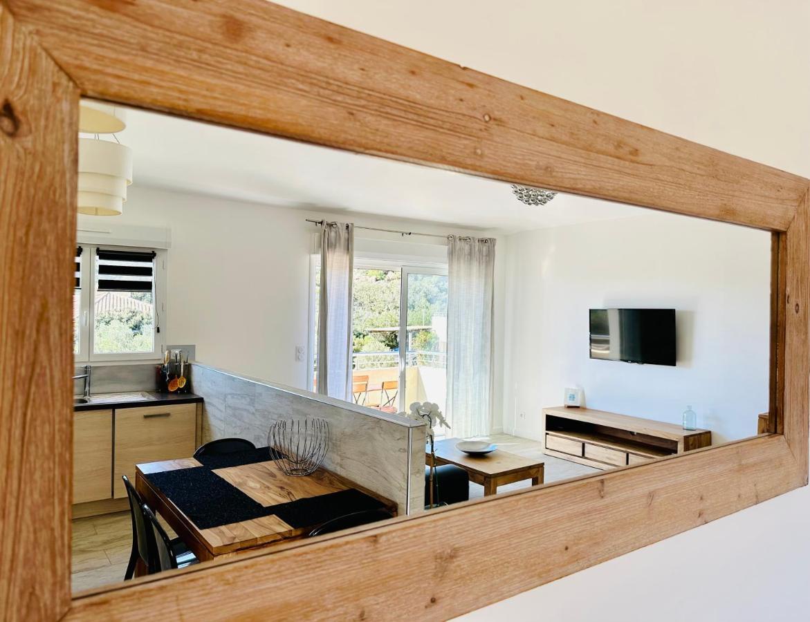 Apartment mit Balkon