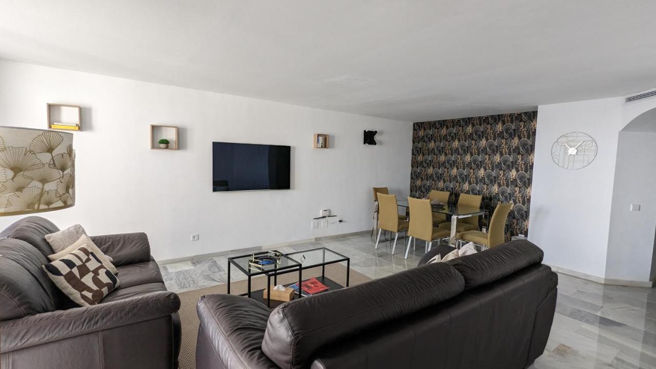 Apartamento com 3 Quartos e Vista Puerto Banus (5 Adultos)