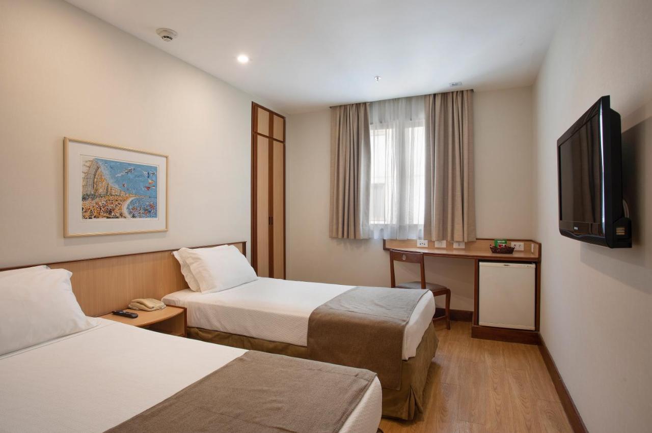 Quarto Twin Standard