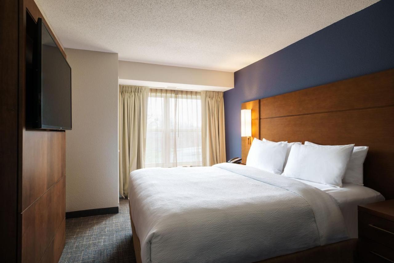 2 Bedroom Suite