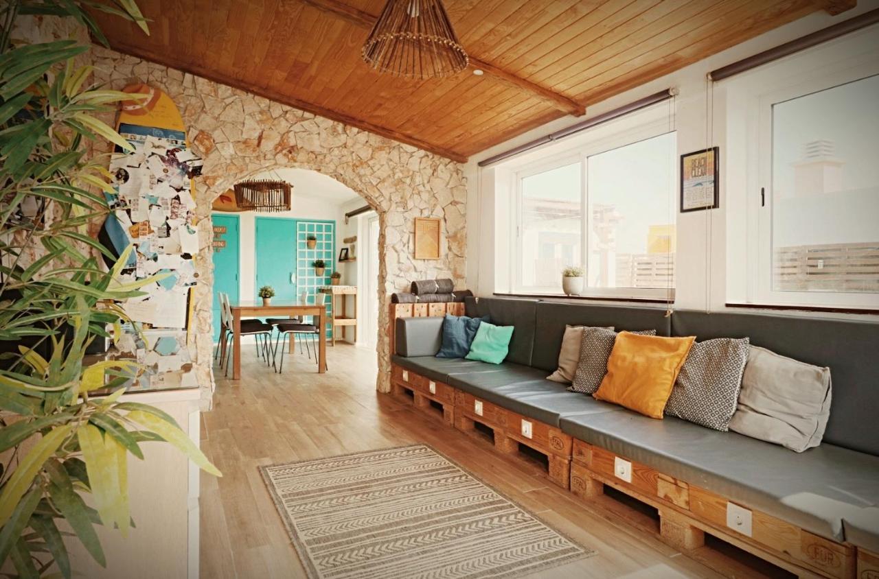 Five-Bedroom House,1224511586:JPEG
