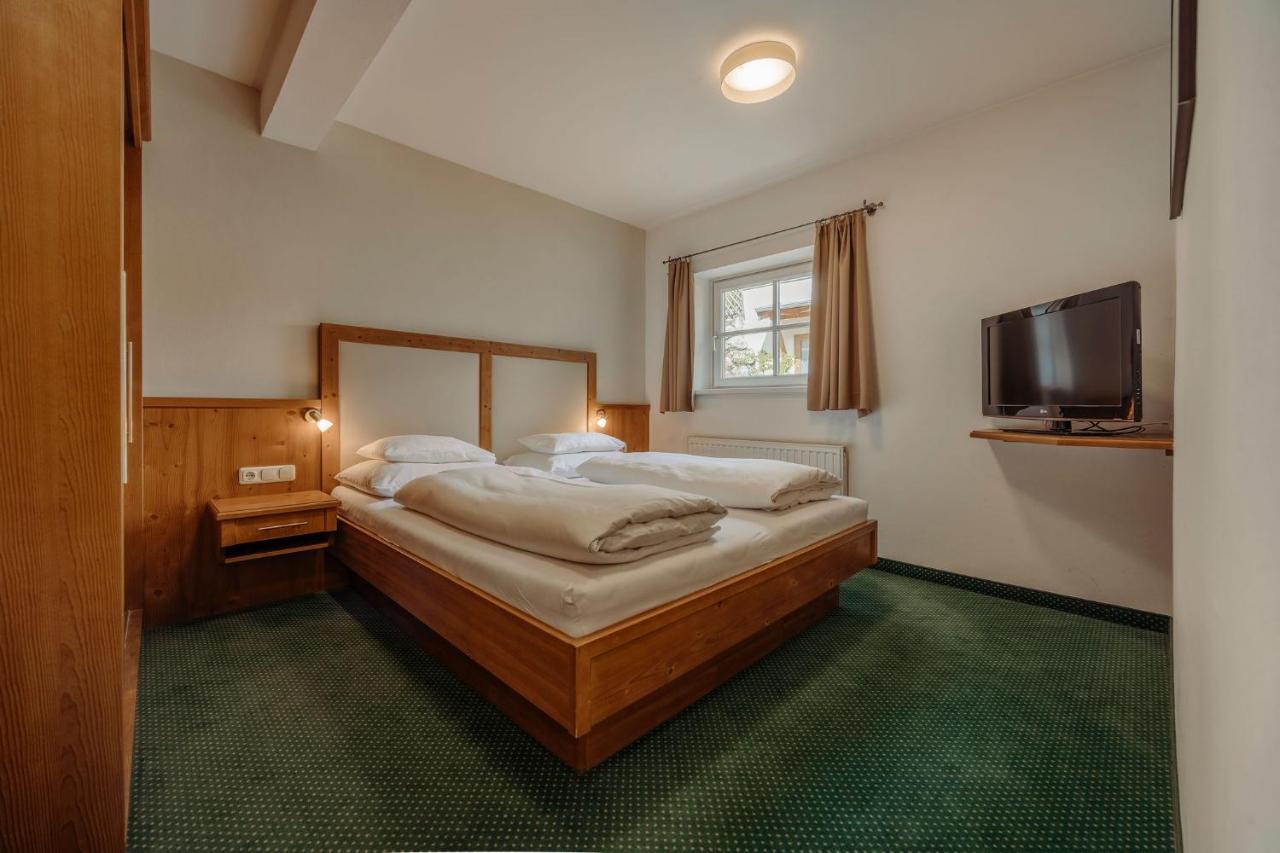 Two-Bedroom Apartment,1380252971:JPEG