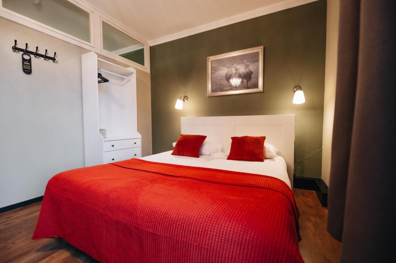 Familiestudio met Extra Kamer (2 volwassenen + 2 kinderen)