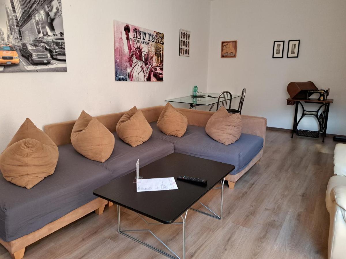 Großes Zweibettzimmer