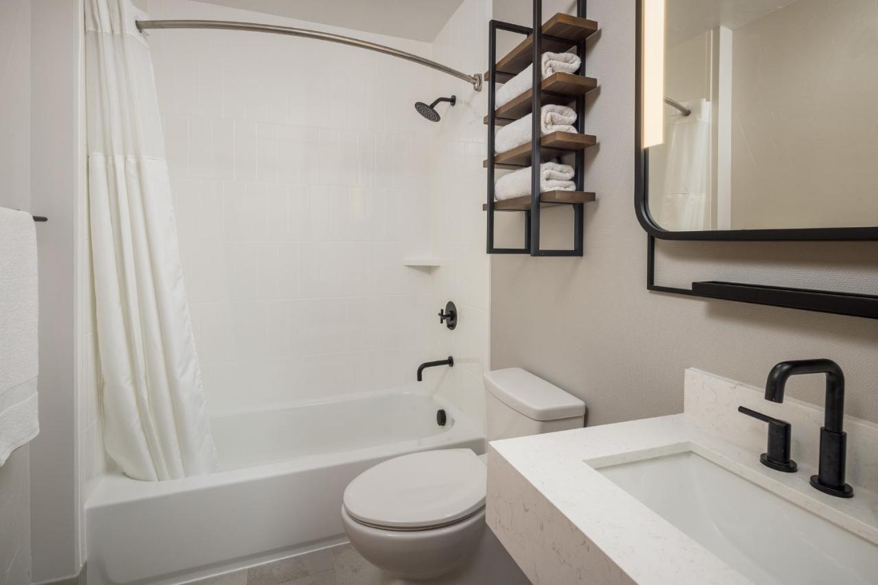 Junior Suite Twee Queensize Bedden
