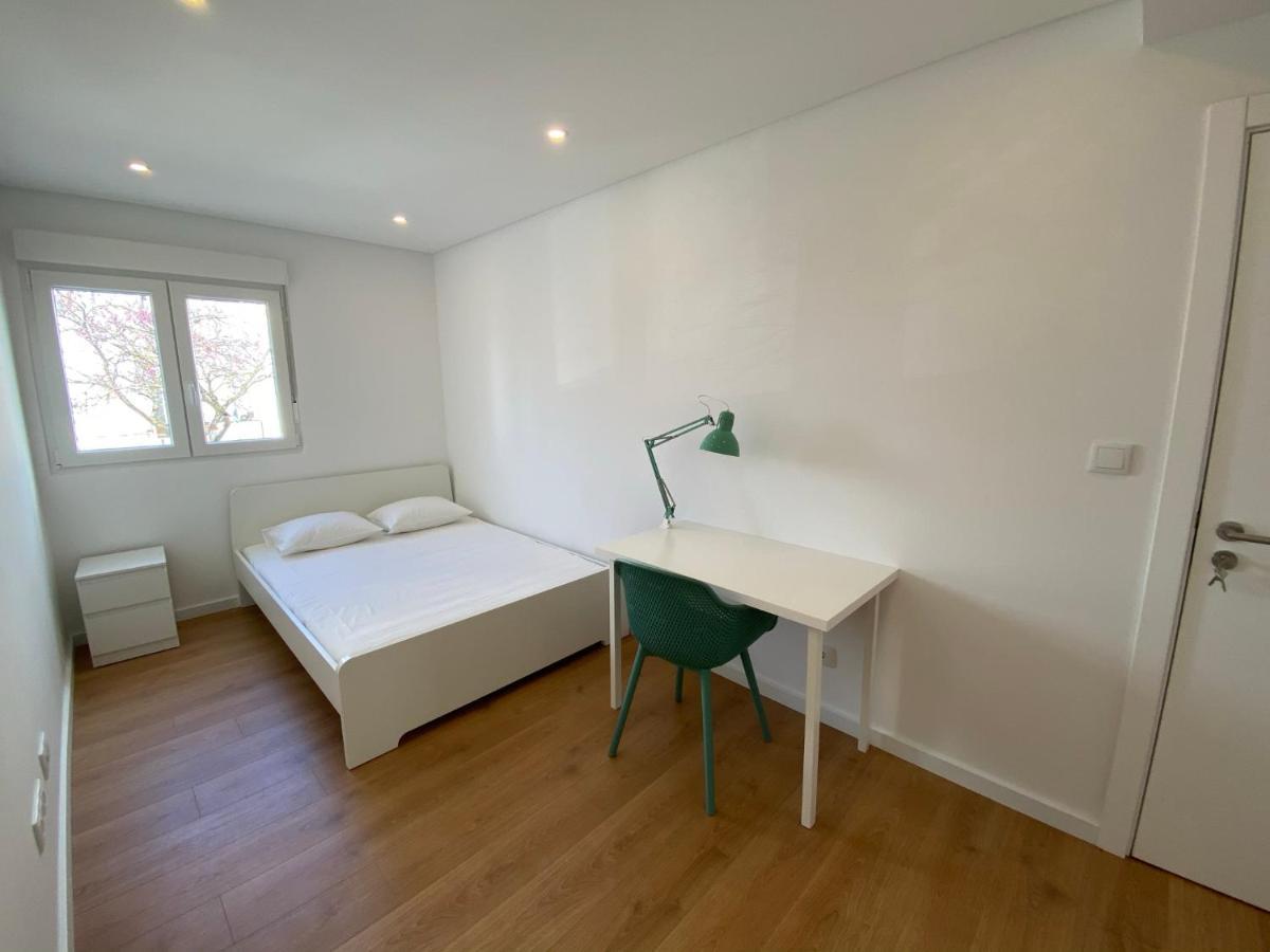Quarto Duplo com Casa de Banho Partilhada