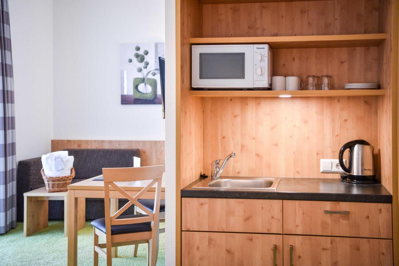 Großes Doppelzimmer mit Balkon